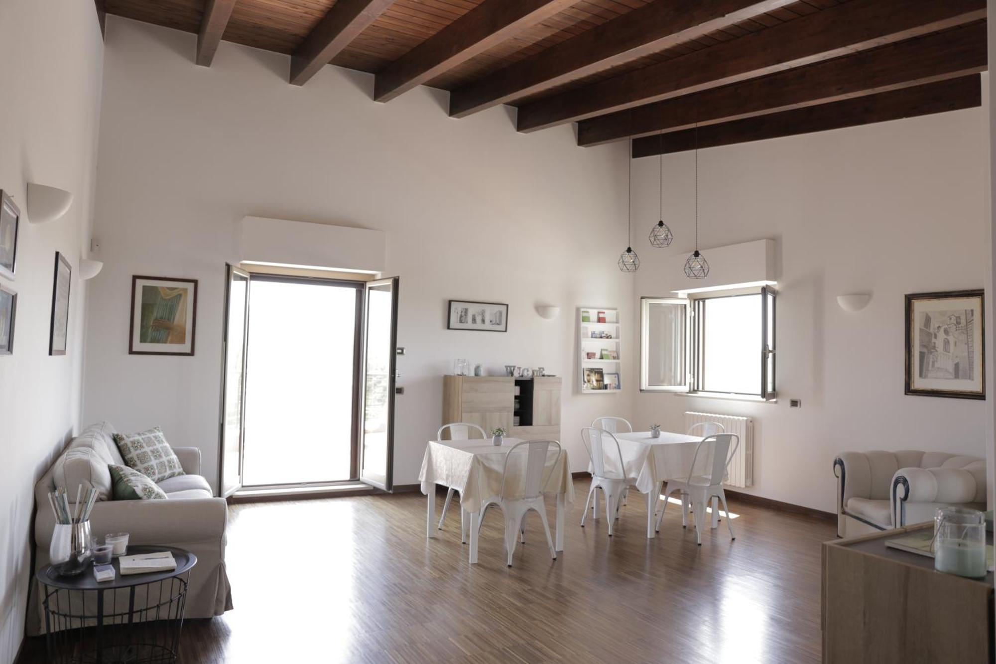 B&B Valleluna Trani Εξωτερικό φωτογραφία